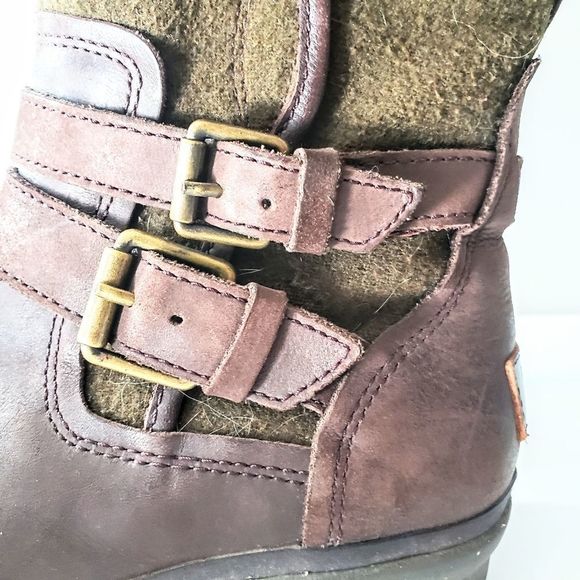 UGG Simmens Waterproof Boots Olive & Brown, Women's 6.5 - Picture 6 of 7